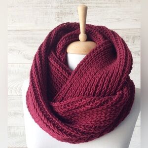 Bizou  Maroon Wool Scarf